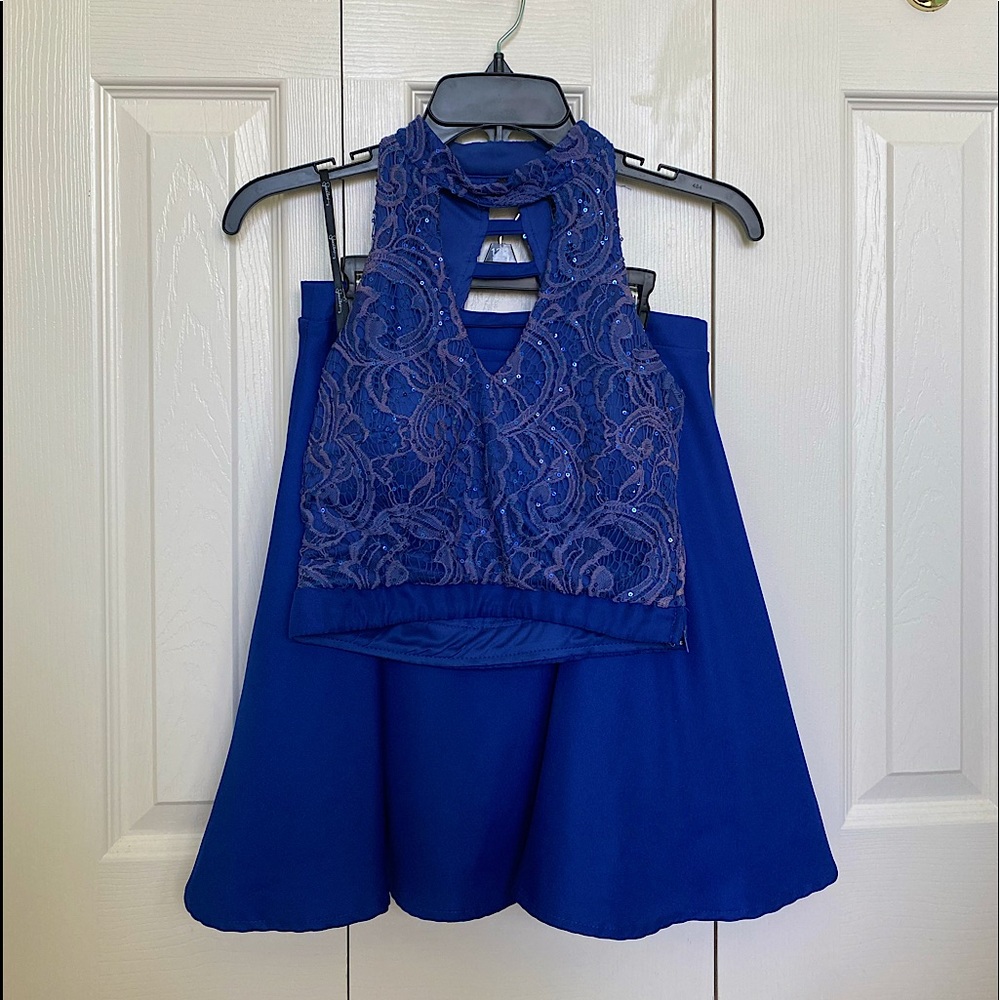 2-piece homecoming dress!💙✨ (Or for any other occasion of course :)